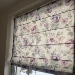 Modern Roman blind in natural matt with floral pattern