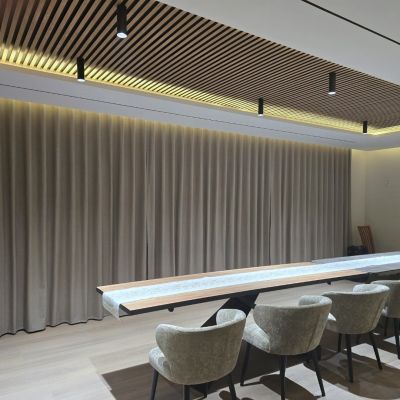 Elegant drapes in pearl beige, without ironing, made to measure
