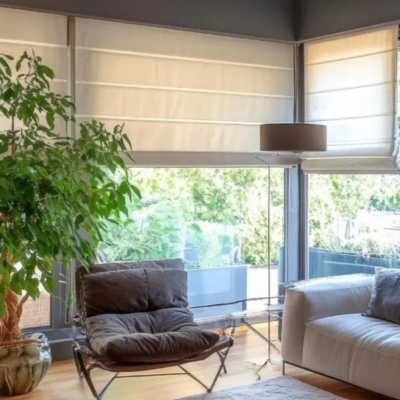 Linen Roman Blind in a Beige Shade